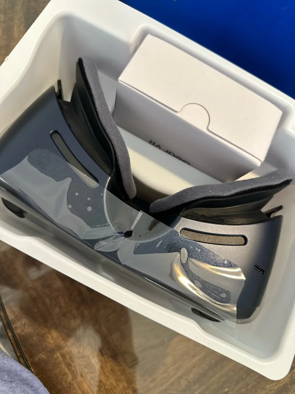 Samsung Gear VR Headset in Dark Gray and Black
